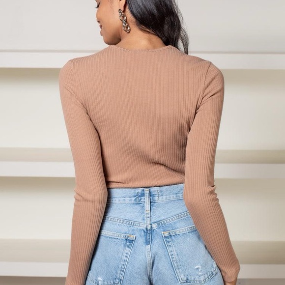 AGOLDE LYZA RIBBED COTTON CUT - OUT TOP size Small - Picture 10 of 12